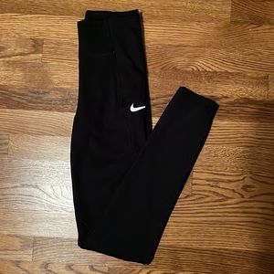 *NEW* Nike Girls Leggings